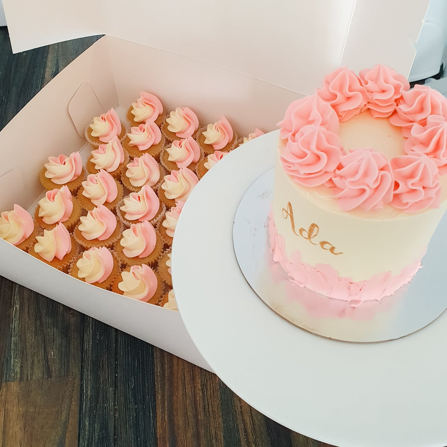 Signature Cake and Mini Cupcake Set