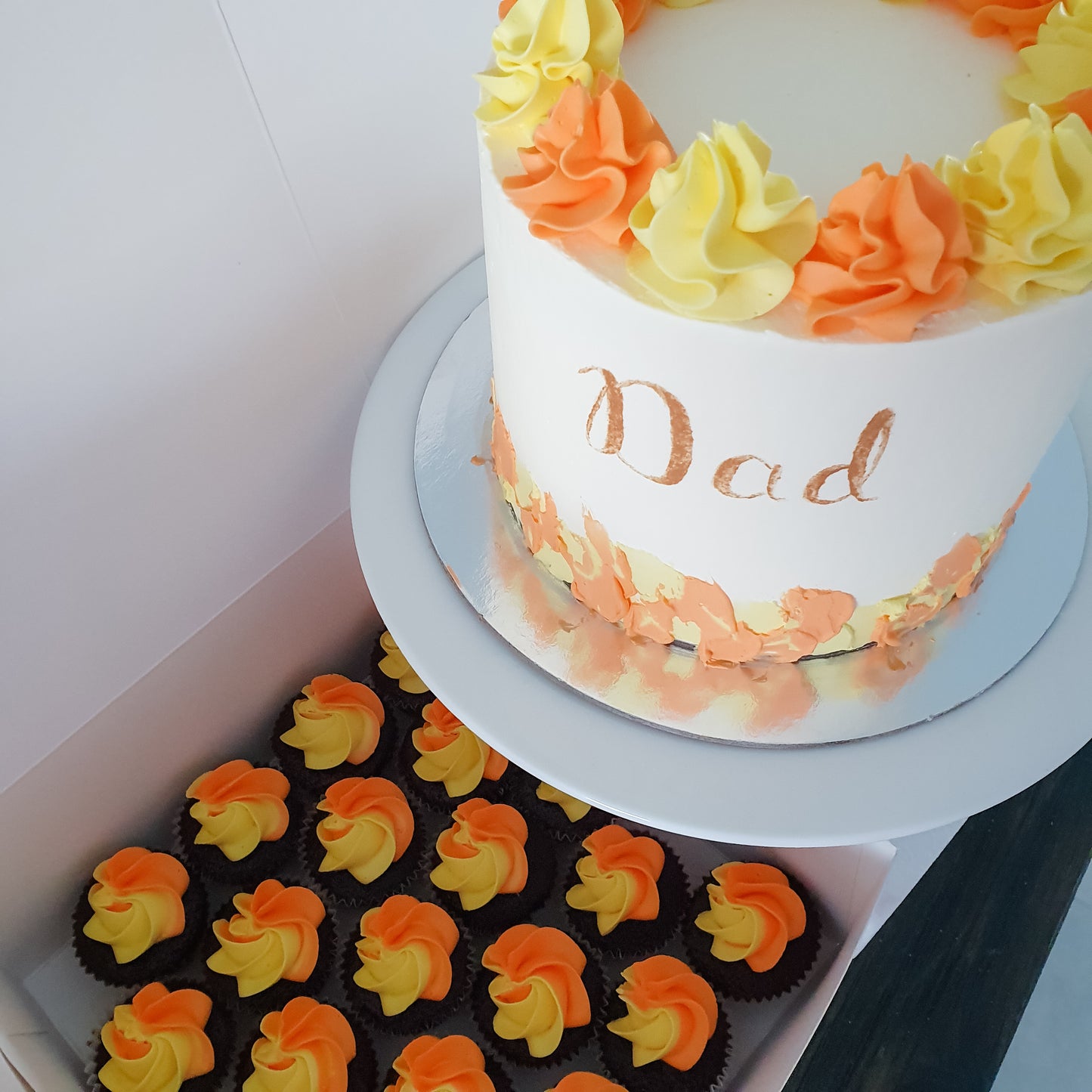 Signature Cake and Mini Cupcake Set